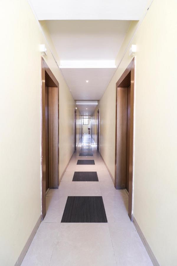Oyo 10679 Hotel Nanashree Executive Wagholi Экстерьер фото